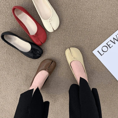 2025 Spring/Autumn Women'S Fashion Leather Toe-Separated Loafers – Flat, Breathable & Comfortable Casual Slip-On Shoes