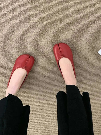 2025 Spring/Autumn Women'S Fashion Leather Toe-Separated Loafers – Flat, Breathable & Comfortable Casual Slip-On Shoes