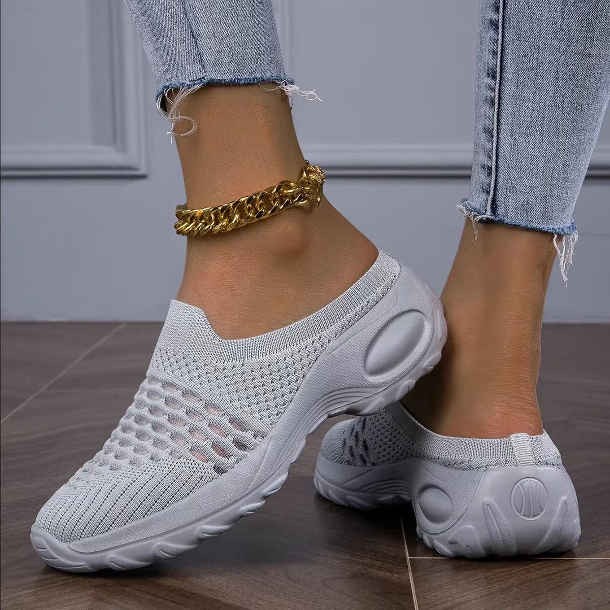 2024 Summer New Lady Mesh Orthopedic Clogs Arch Support Walking Shoes Breathable Outdoor Slippers for Women